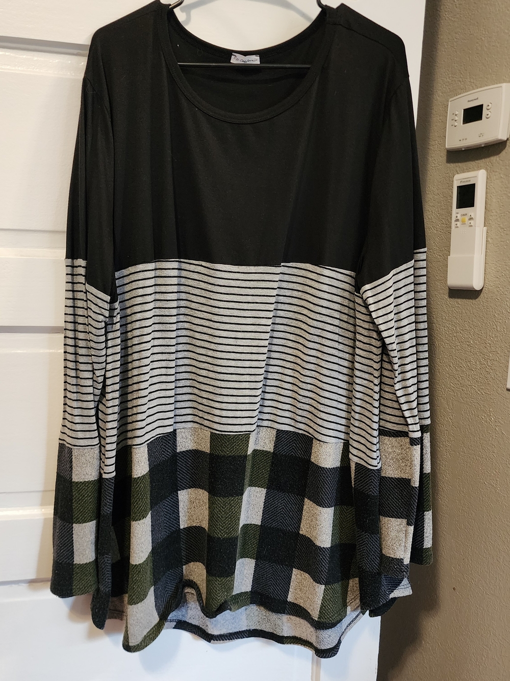 Long Sleeve Mixed-Pattern Tunic in Black and Olive